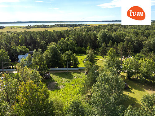 Saaremaa vald Parila, 1592 m²