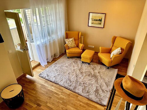 Saaremaa vald Kuressaare linn 2, 2 tuba, 3 korrust, 45 m²