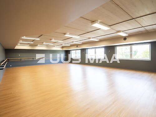 Saaremaa vald Kuressaare linn 16, 1 tuba, 2. korrus, 2 korrust, 120 m²