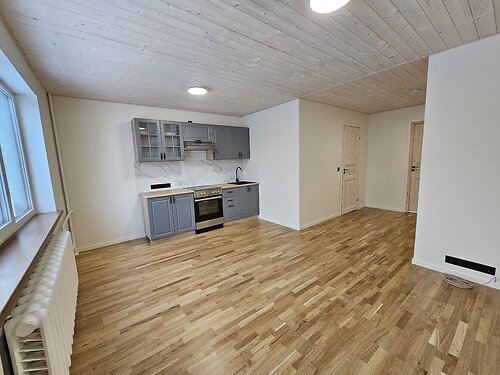 Saaremaa vald Kuressaare linn 21 3, 2 tuba, 2. korrus, 3 korrust, 39.1 m²