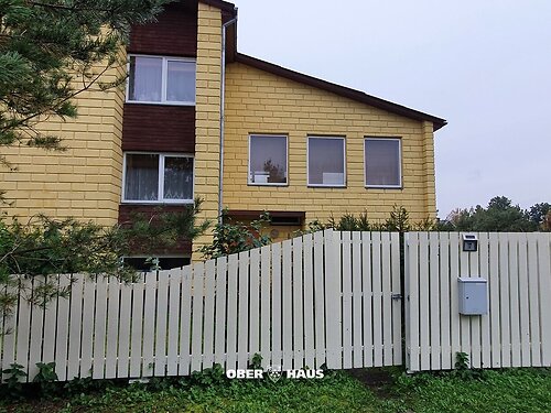 Saaremaa vald Kuressaare linn 7, 5 tuba, 3 korrust, 236 m²