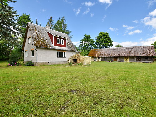 Muhu vald Külasema, 4 tuba, 2 korrust, 123.9 m²