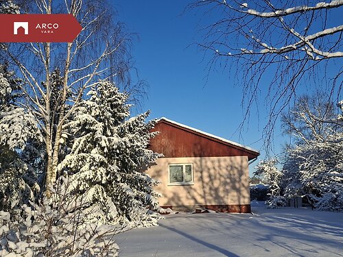 Saaremaa vald Orissaare 13, 5 tuba, 1 korrust, 166 m²