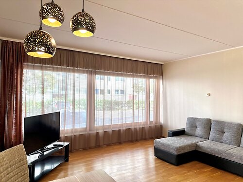 Saaremaa vald Kuressaare linn 26 111, 1 tuba, 1. korrus, 4 korrust, 39.9 m²