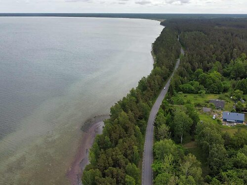 Saaremaa vald Leisi alevik, 12.2 ha