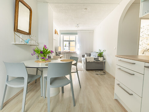 Saaremaa vald Kuressaare linn 4 6, 2 tuba, 1. korrus, 2 korrust, 36.7 m²