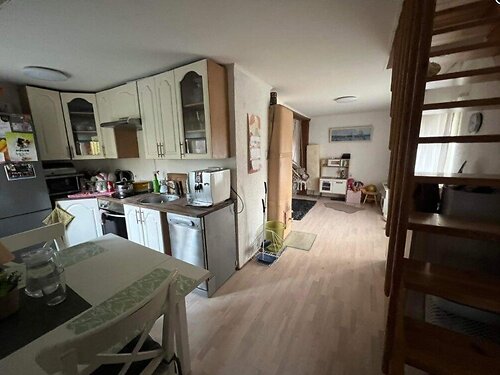 Saaremaa vald Kuressaare linn 10, 2 tuba, 1 korrust, 37.8 m²