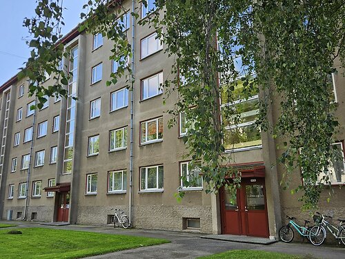 Saaremaa vald Kuressaare linn 2, 3 tuba, 2. korrus, 5 korrust, 61.8 m²