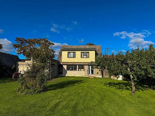 Saaremaa vald Kuressaare linn 6, 5 tuba, 2 korrust, 170 m²