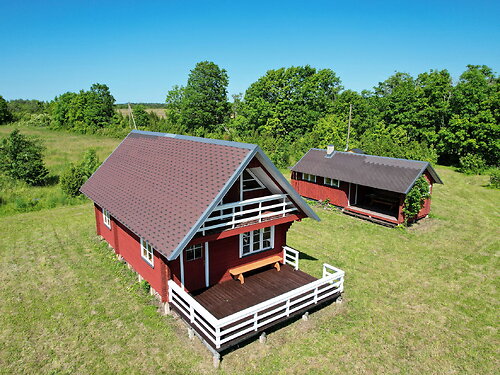 Muhu vald Linnuse, 3 tuba, 2 korrust, 70 m²