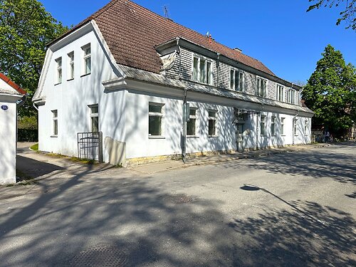 Saaremaa vald Kuressaare linn 12, 2 tuba, 3. korrus, 3 korrust, 40 m²