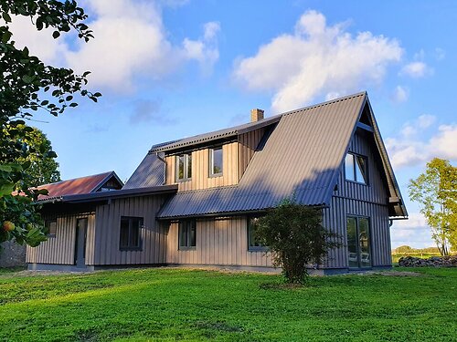 Saaremaa vald Väljaküla, 3 tuba, 2 korrust, 107.9 m²