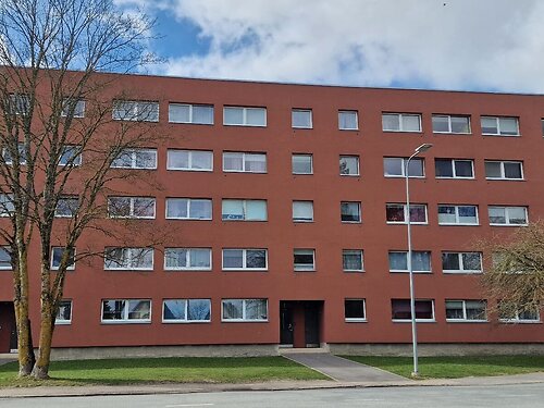 Saaremaa vald Kuressaare linn 3, 2 tuba, 3. korrus, 5 korrust, 41.8 m²