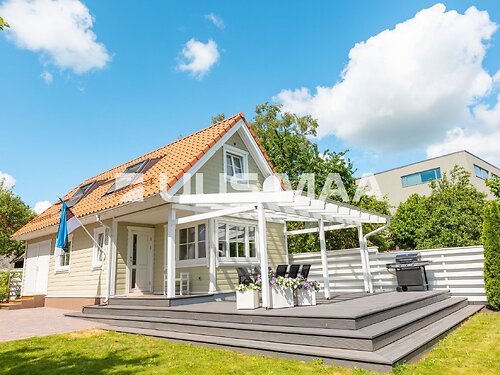 Saaremaa vald Kuressaare linn 5a, 2 tuba, 2 korrust, 90 m²