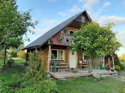 Saaremaa vald Saareküla, 3 tuba, 2 korrust, 63 m²