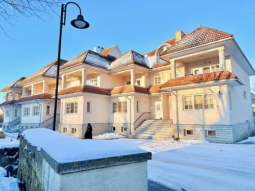 Saaremaa vald Kuressaare linn 2, 2 tuba, 1. korrus, 3 korrust, 42.8 m²