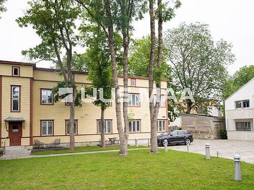 Saaremaa vald Kuressaare linn 8A, 3 tuba, 1. korrus, 3 korrust, 64.4 m²