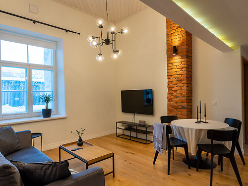 Saaremaa vald Kuressaare linn 23, 2 tuba, 1. korrus, 3 korrust, 44.5 m²