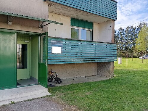 Saaremaa vald Valjala 4, 1 tuba, 1. korrus, 3 korrust, 44 m²