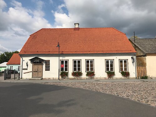 Saaremaa vald Kuressaare linn 23, 1. korrus, 1 korrust, 128.1 m²
