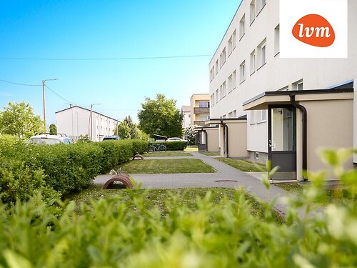 Saaremaa vald Kuressaare linn 8, 3 tuba, 1. korrus, 3 korrust, 59 m²