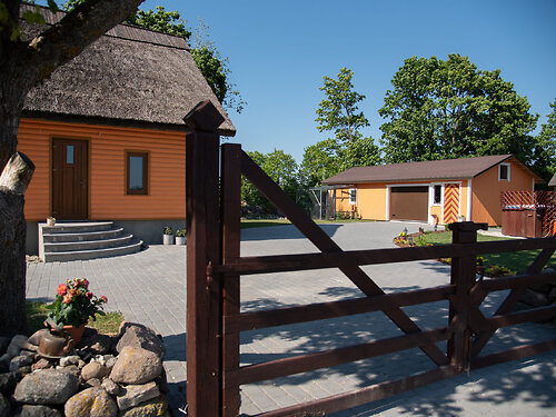 Muhu vald Kantsi, 4 tuba, 2 korrust, 199 m²