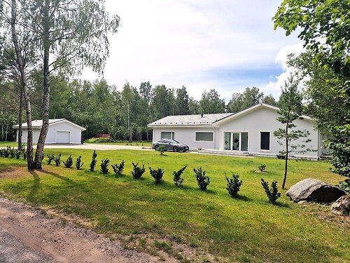 Saaremaa vald Praakli 2, 5 tuba, 1 korrust, 297.9 m²