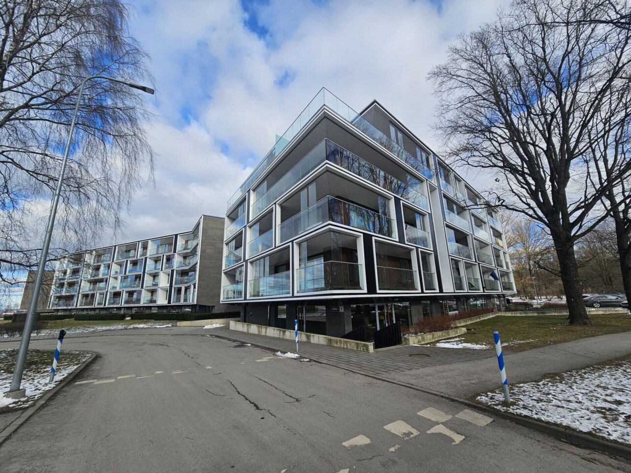 BAKERY / SHOP / BEAUTY SALON / BEST PLACE!